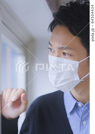 男性 マスク 予防 Stay Home 男性 マスク 予防 Stay Home 64504434