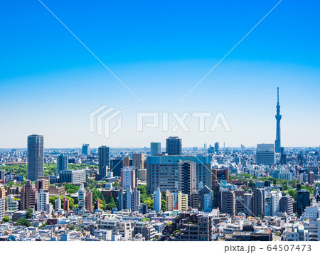 東京スカイツリーと文京区・台東区周辺の町並み 64507473