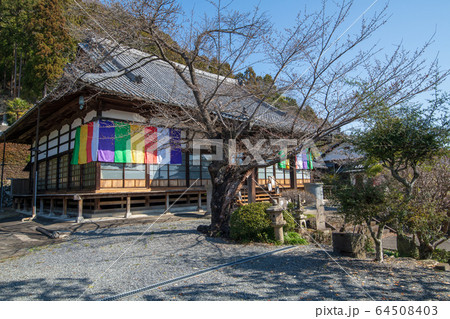 藤田善道寺　境内　埼玉県寄居町 64508403