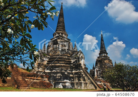 タイの世界遺産　アユタヤ歴史公園 64508670