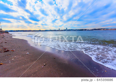 猿島のビーチ　アニメ風 64509886