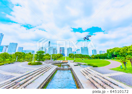 横浜のビル群と公園 アニメ風のイラスト素材