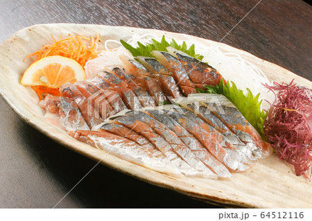 鯵の刺身 鯵の刺身 64512116