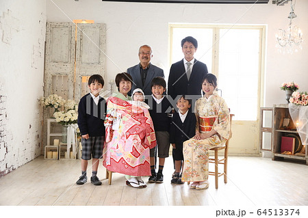 お宮参り 64513374