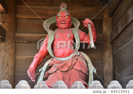 世田谷散歩：九品仏浄真寺 仁王門の金剛力士像の写真素材 [64515041] - PIXTA