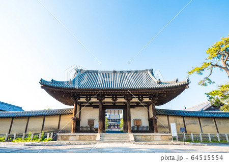 法隆寺 南大門 （奈良県生駒郡斑鳩町） 64515554