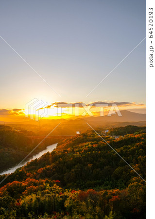 苗木城跡の夕景（秋） 64520193