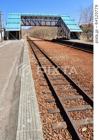 春の北海道小樽市JR蘭島駅の風景を撮影 春の北海道小樽市JR蘭島駅の風景を撮影 64520779
