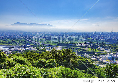 東名高速道路・富士川サービスエリア・愛鷹山、静岡県富士市岩淵にて 64530159