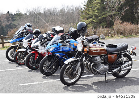 オートバイ　ツーリング 64531508