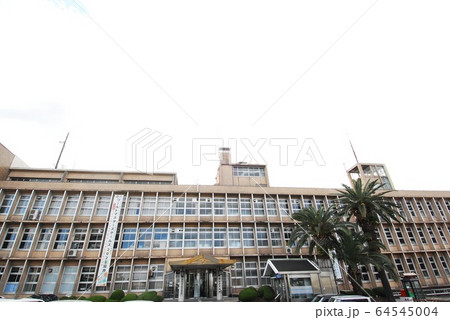岸和田市役所庁舎(正面)(大阪府岸和田市) 64545004