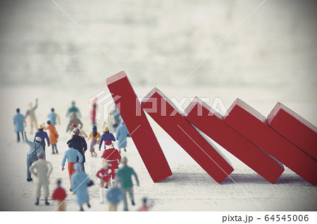 パンデミックと人間の戦い 64545006