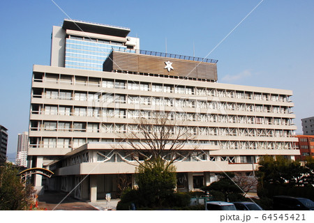 制震装置設置後の高槻市役所庁舎本館(大阪府高槻市) 64545421