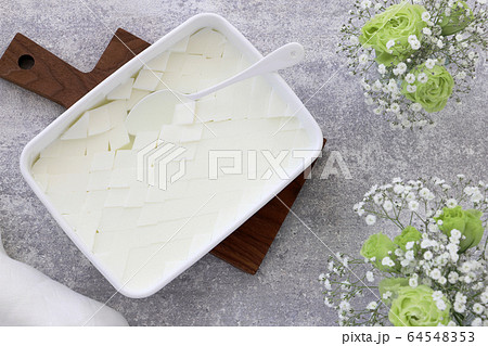 杏仁豆腐 64548353