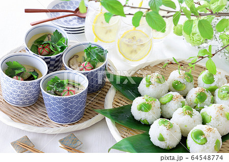 そら豆ごはんおにぎり　茶碗蒸し 64548774