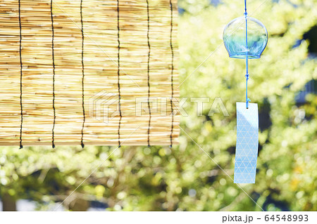 軒下の風鈴 軒下の風鈴 64548993