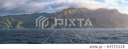 ハワイ カウアイ島 ナパリコースト ハワイ カウアイ島 ナパリコースト 64555228