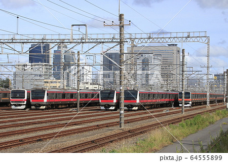 日中の京葉車両センターにて 64555899