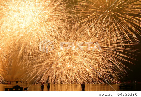 背景 夏のイベント 宮津花火大会 背景 夏のイベント 宮津花火大会 64556330
