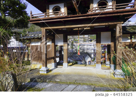 湯村温泉、天龍山正福寺　山門 64558325