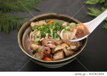 牛すじ煮込み 牛すじ煮込み 64562004