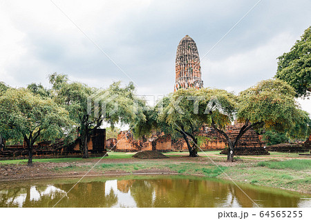 Wat Phra Ram, ancient ruins in Ayutthaya, Thailand 64565255