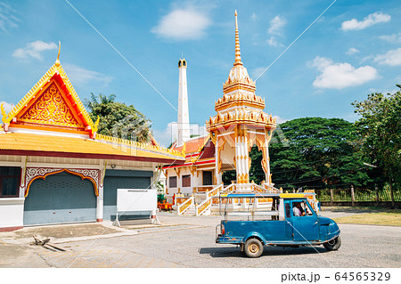 Wat Ratchaburana temple, historic architecture in Ayutthaya, Thailand Wat Ratchaburana temple, historic architecture in Ayutthaya, Thailand 64565329