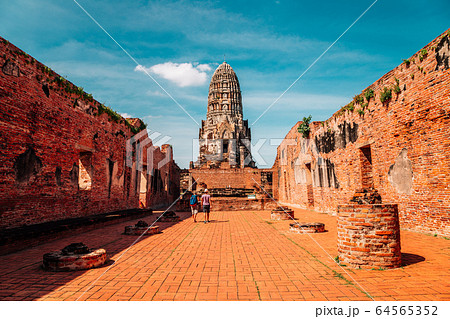 Wat Ratchaburana, ancient ruins in Ayutthaya, Thailand Wat Ratchaburana, ancient ruins in Ayutthaya, Thailand 64565352