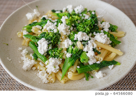 菜の花パスタ 64566080