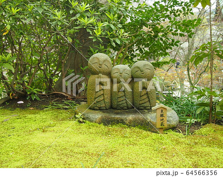 鎌倉の長谷寺の良縁地蔵 64566356