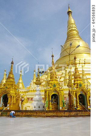 シュエダゴン・パゴダ（ヤンゴン） 64566893