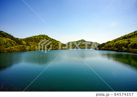湖 風景 ソール第 64574357