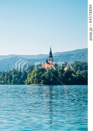 Lake Bled, pilgrimage church of the assumption of maria in Slovenia 64578894