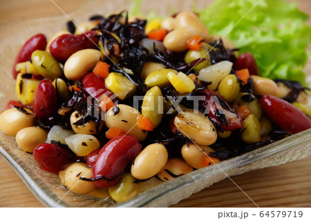豆とヒジキのサラダ 64579719