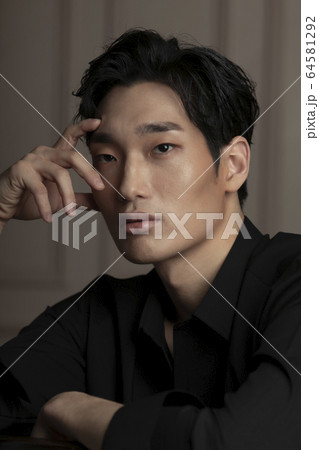 男 男性 男の子 64581292
