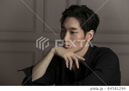 男 男性 男の子 64581294