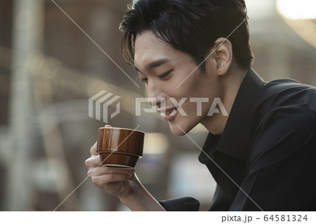 男 男性 男の子 64581324