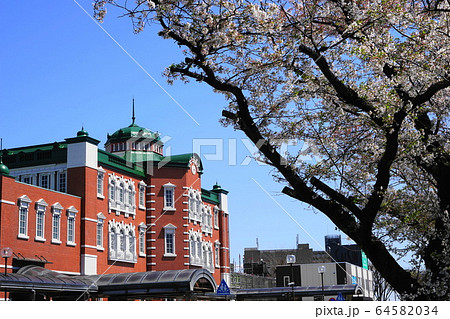 4月　深谷95深谷駅(新装)南口の桜 64582034