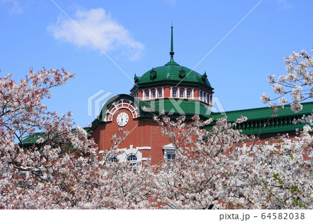 4月　深谷93深谷駅(新装)南口の桜 64582038