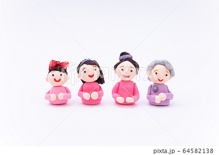 手作り紙粘土人形 4世代 少年 青年 中年 高年 手作り紙粘土人形 4世代 少年 青年 中年 高年 64582138