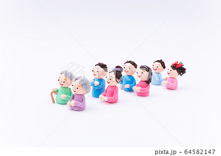 手作り紙粘土人形 4世代 少年 青年 中年 高年 手作り紙粘土人形 4世代 少年 青年 中年 高年 64582147
