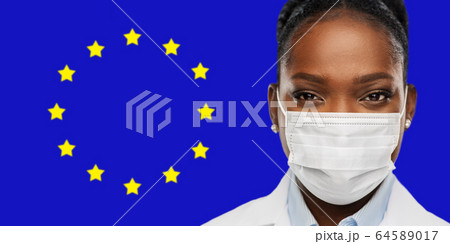 african american doctor in medical mask 64589017