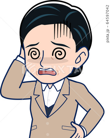 中堅のきれいなスーツを着た女子社員 64597042