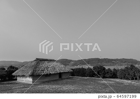原の辻遺跡 モノクロ 【長崎県壱岐市】 原の辻遺跡 モノクロ 【長崎県壱岐市】 64597199