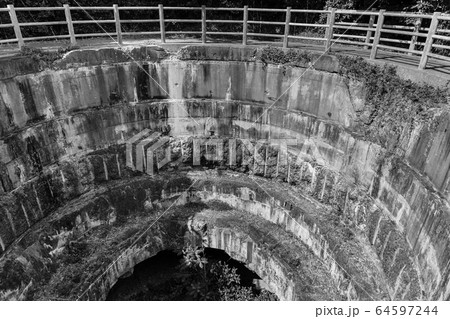 黒崎砲台跡　モノクロ　【長崎県壱岐市】 64597244