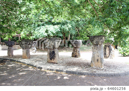 ラッテ・ストーン (グアム) 64601256