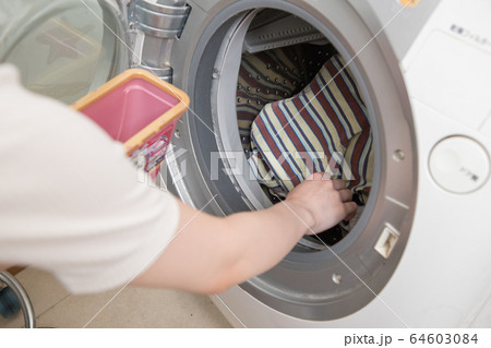 ドラム型洗濯乾燥機 64603084