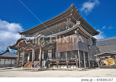 【髙田本山 専修寺 (如来堂)】 三重県津市一身田町 64606107
