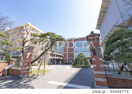 新潟大学医学部の赤門 新潟大学医学部の赤門 64608779