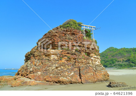 【島根県】稲佐の浜 弁天島 【島根県】稲佐の浜 弁天島 64621396
